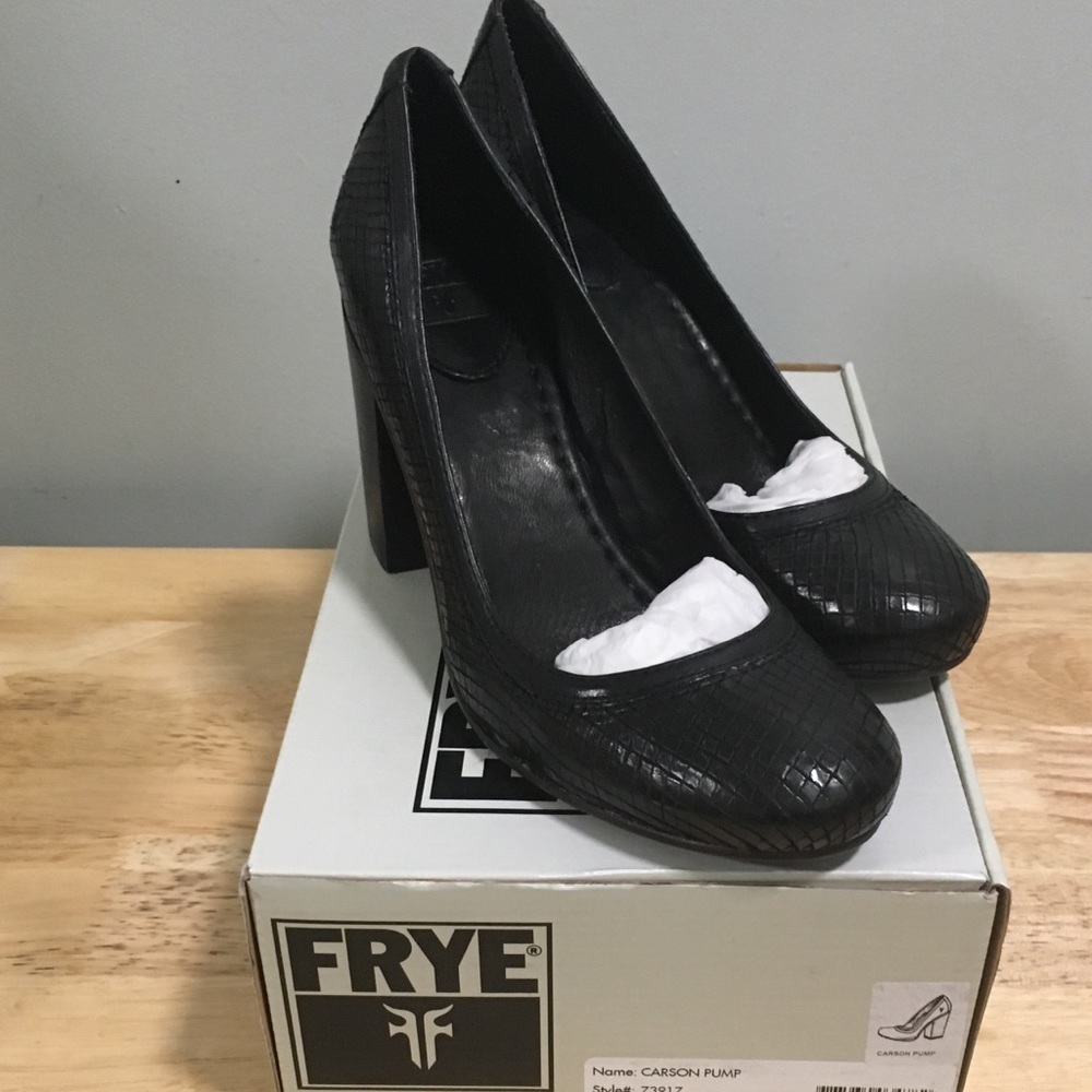Brand new Black Fry Carson Pumps; 8.5